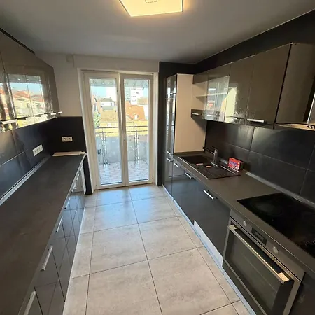 Modernes - Kueche & Balkon - Lage - Zentral Kl - 6 Gaeste *