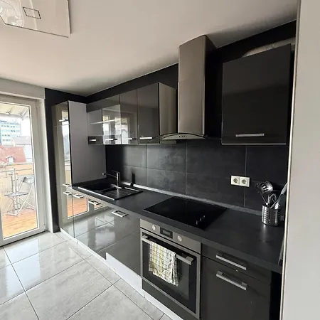 Apartamento Modernes - Kueche & Balkon - Lage - Zentral Kl - 6 Gaeste *