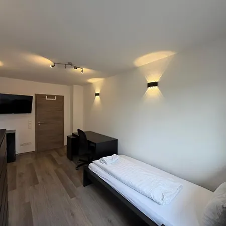 Apartamento Modernes - Kueche & Balkon - Lage - Zentral Kl - 6 Gaeste Kaiserslautern